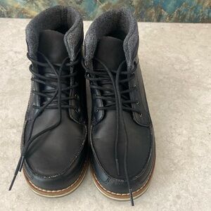 Sale 2/$15* NEW! Men's size 6M boots, Max + Jake brand.